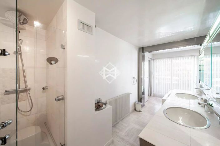 Image No.11-Appartement de 4 chambres à vendre à Cannes