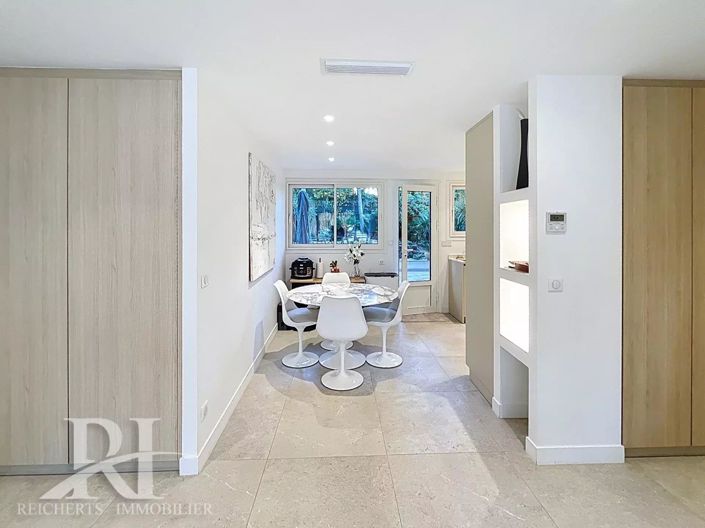 Image No.21-2 Bed Apartment for sale