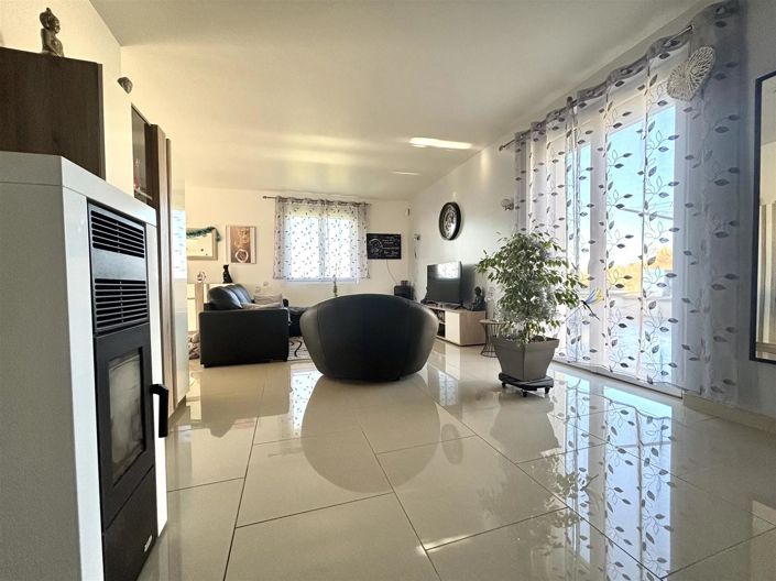 Image No.13-3 Bed House for sale