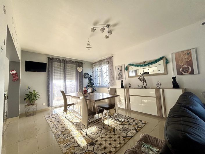 Image No.21-3 Bed House for sale