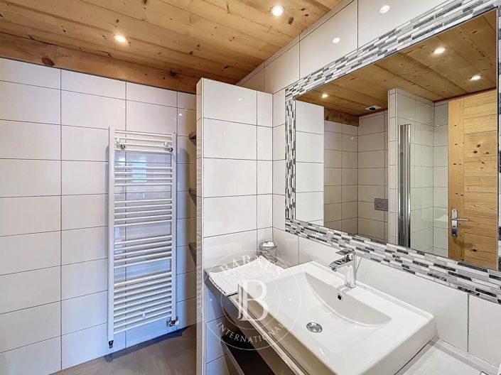 Image No.12-4 Bed Apartment for sale