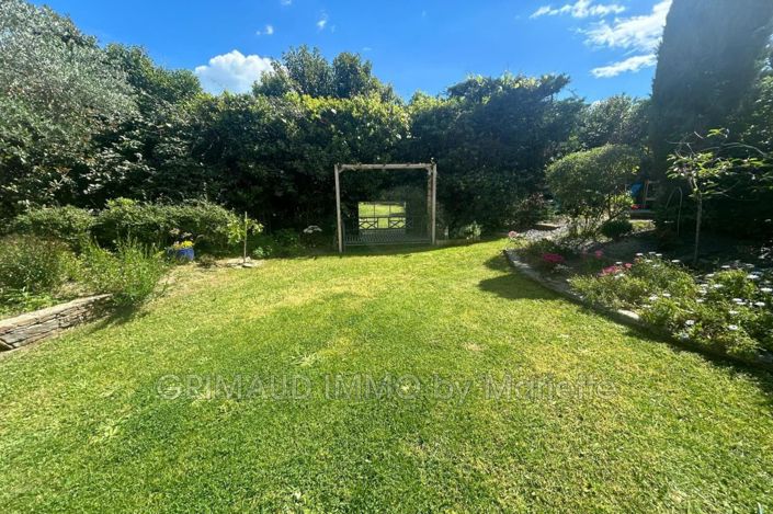 Image No.3-5 Bed House for sale