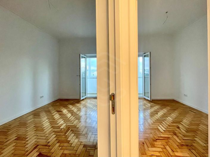 Image No.19-2 Bed Apartment for sale