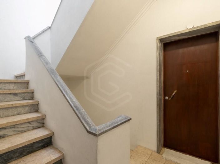 Image No.24-2 Bed Apartment for sale