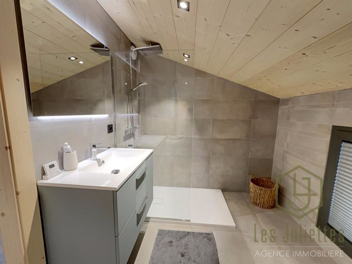 Image No.14-5 Bed Apartment for sale