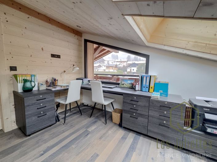 Image No.18-5 Bed Apartment for sale