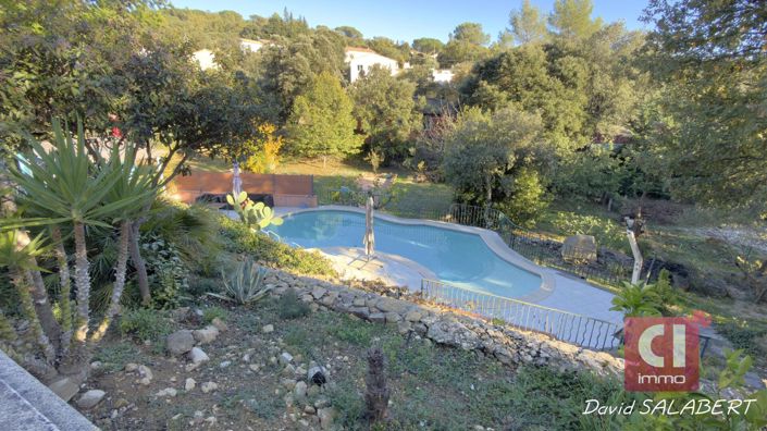 Image No.17-4 Bed House for sale