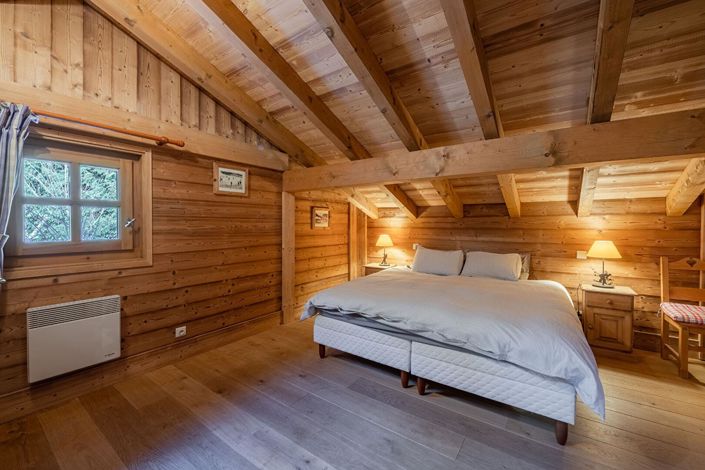 Image No.9-6 Bed House for sale