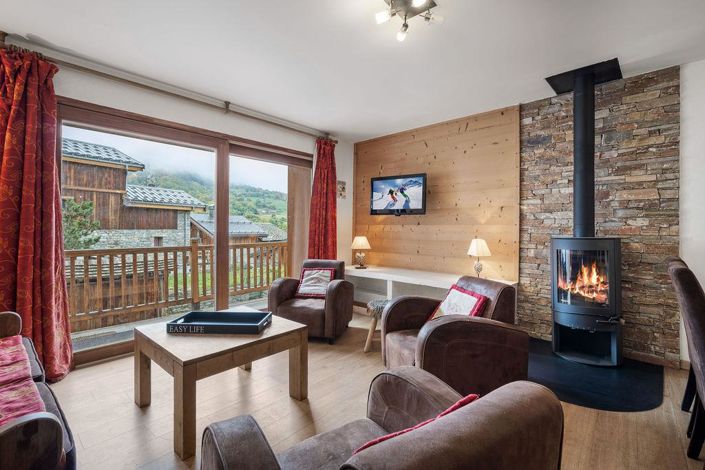 Image No.2-4 Bed House for sale