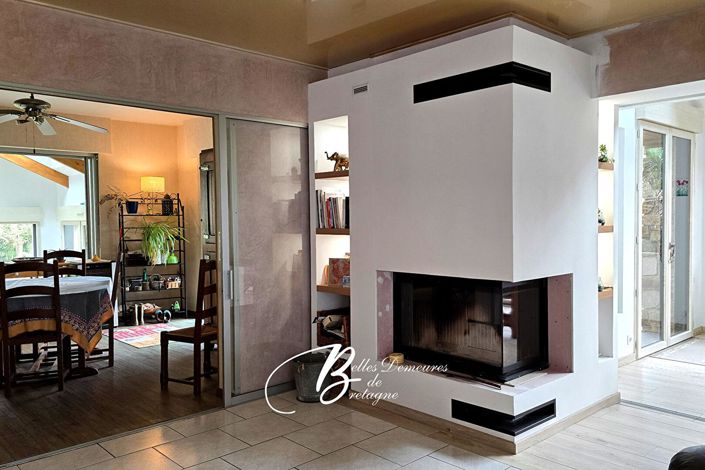 Image No.10-6 Bed House for sale