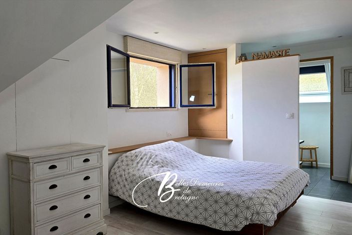 Image No.15-6 Bed House for sale