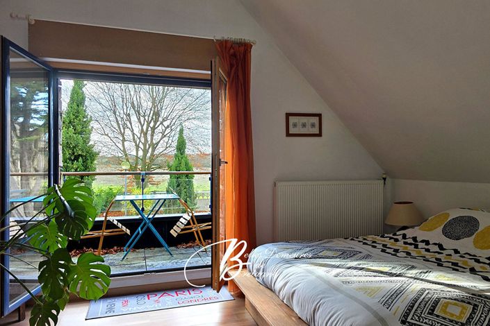 Image No.19-6 Bed House for sale