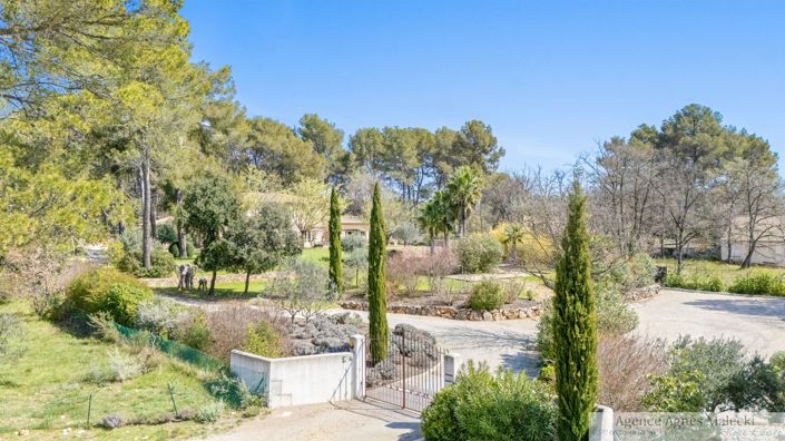 Image No.3-4 Bed House for sale