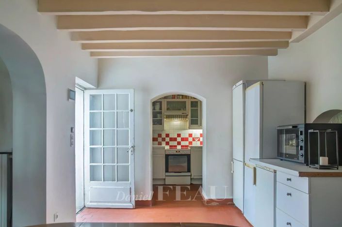 Image No.15-4 Bed House for sale