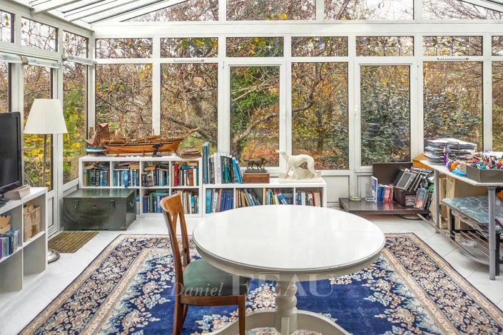 Image No.16-4 Bed House for sale