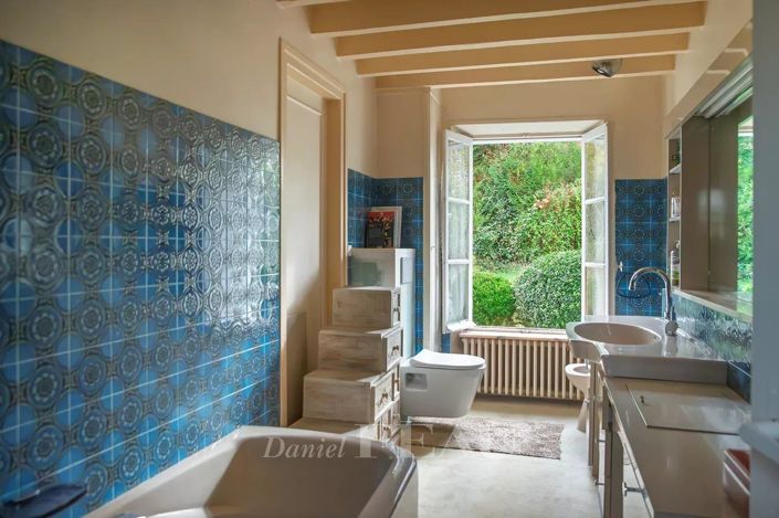 Image No.5-4 Bed House for sale