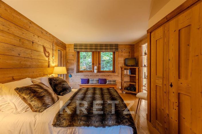 Image No.8-6 Bed Property for sale