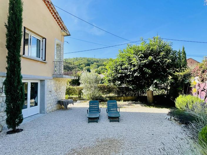 Image No.2-3 Bed House for sale