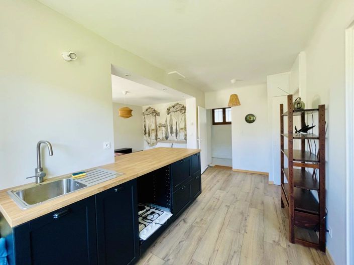 Image No.6-3 Bed House for sale