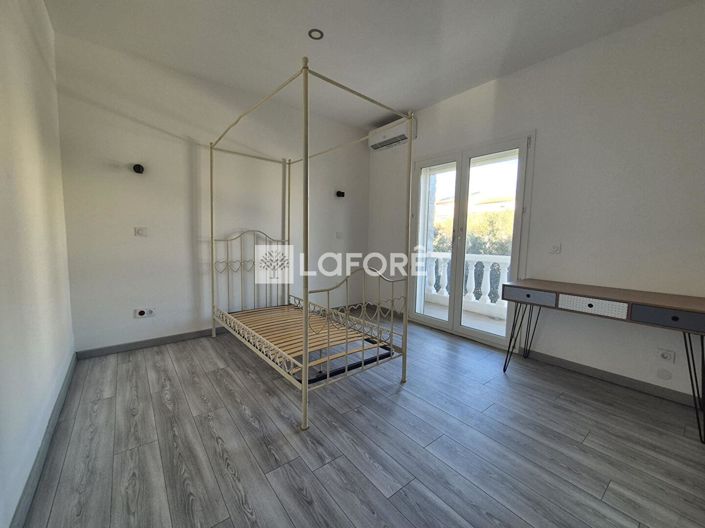 Image No.10-5 Bed House for sale