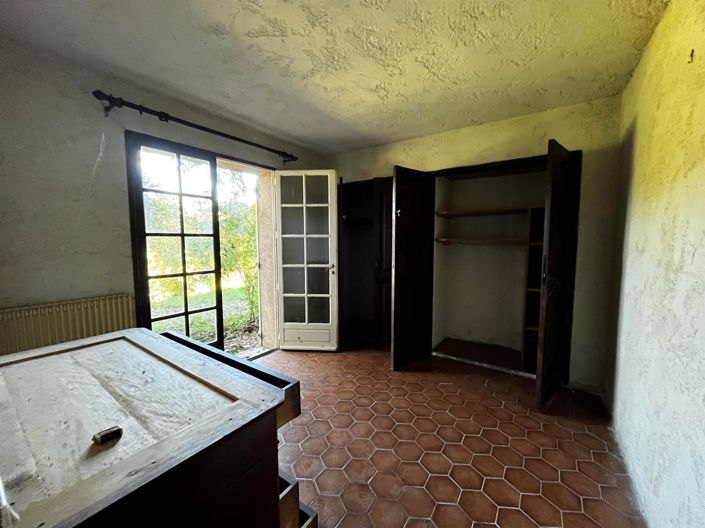 Image No.2-3 Bed House for sale