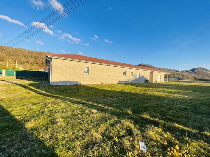 Image No.2-4 Bed House for sale