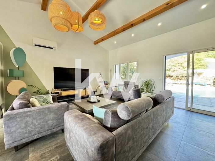 Image No.3-4 Bed House for sale