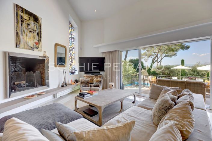 Image No.4-6 Bed House for sale