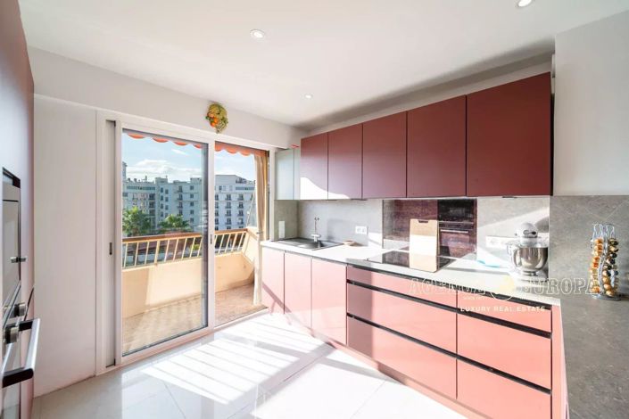 Image No.7-2 Bed Apartment for sale