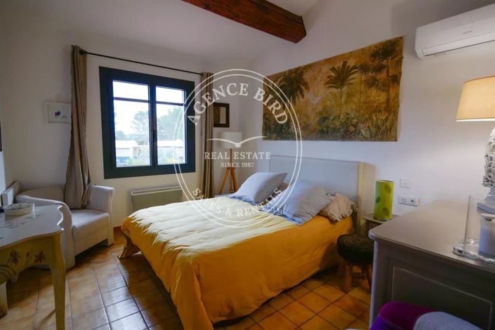 Image No.10-4 Bed House for sale