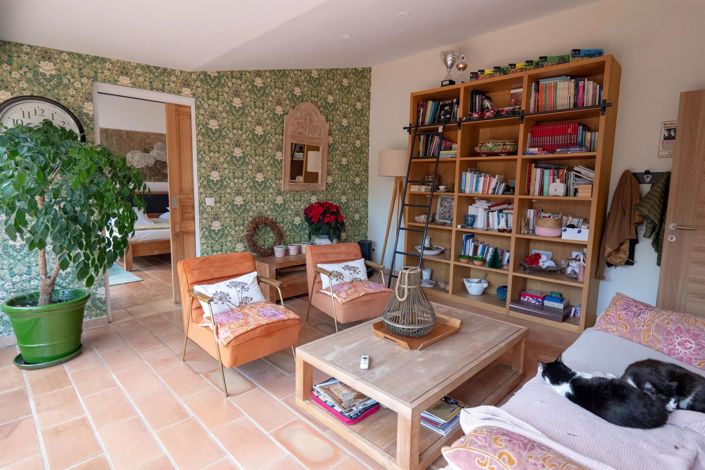 Image No.4-4 Bed House for sale