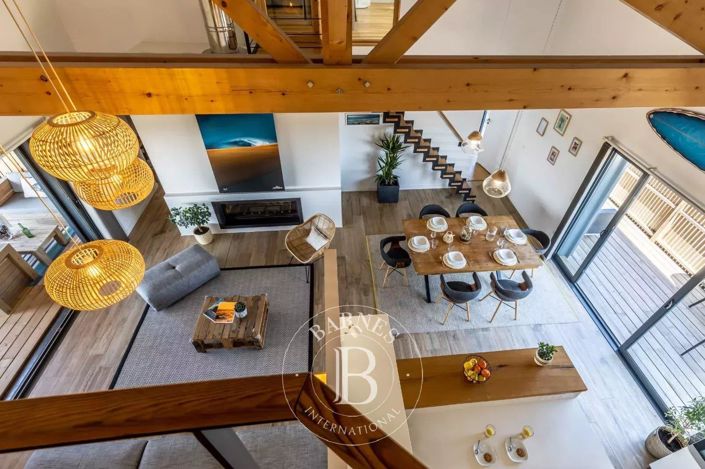 Image No.5-6 Bed House for sale