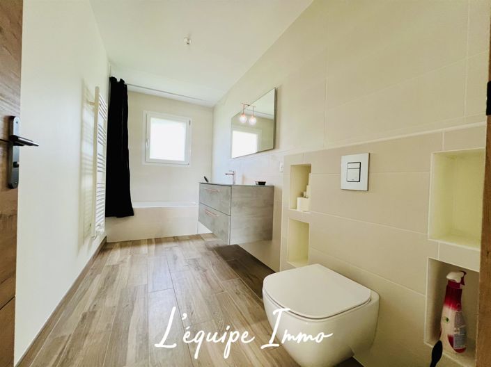 Image No.14-3 Bed House for sale