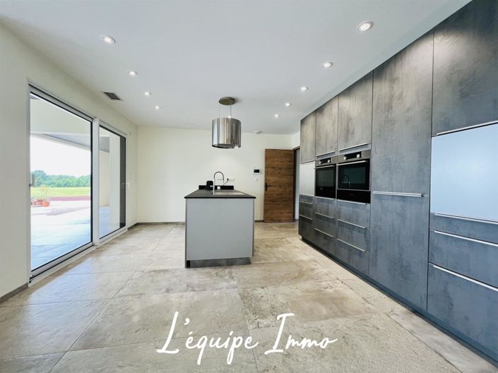 Image No.6-3 Bed House for sale