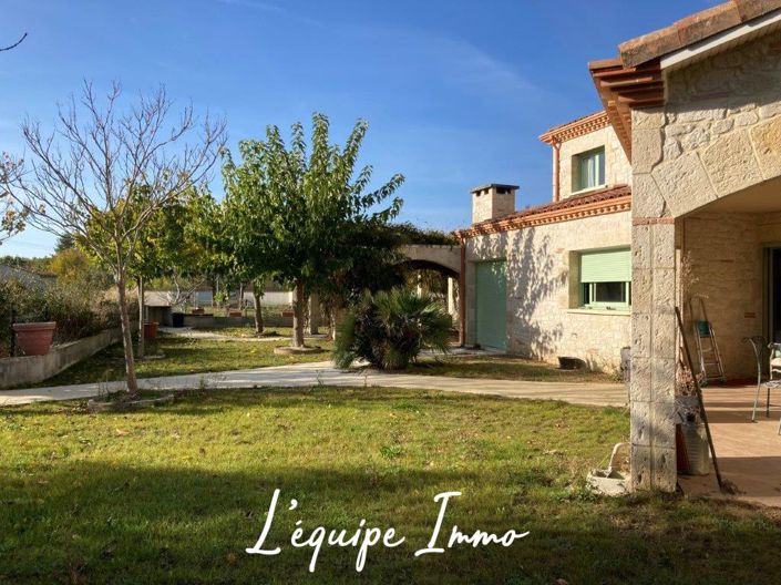 Image No.4-6 Bed House for sale