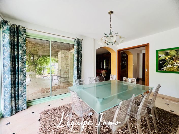 Image No.9-6 Bed House for sale