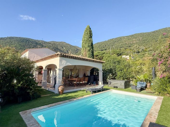 Image No.19-4 Bed House for sale