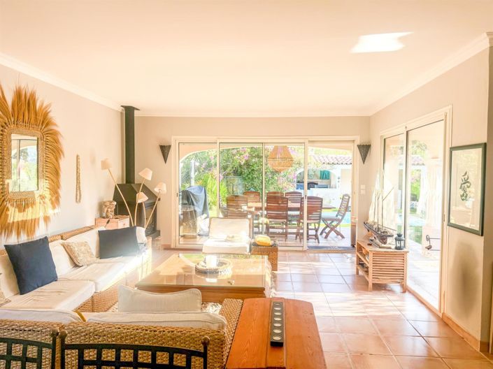 Image No.4-4 Bed House for sale