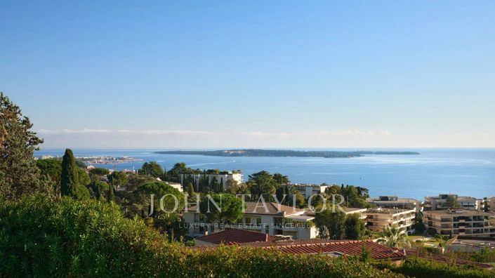 Image No.3-Maison de 4 chambres à vendre à Cannes
