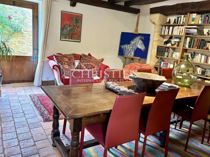 Image No.10-3 Bed House for sale