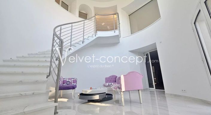 Image No.8-House for sale