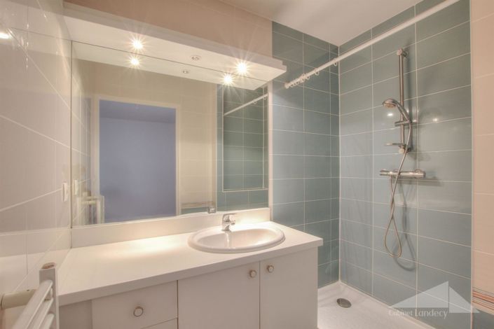 Image No.10-4 Bed House for sale