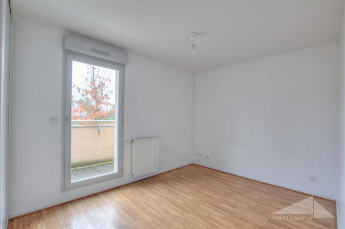 Image No.12-4 Bed House for sale