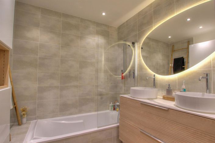 Image No.8-2 Bed Apartment for sale