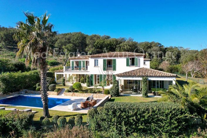 Image No.2-Maison de 4 chambres à vendre à Grimaud