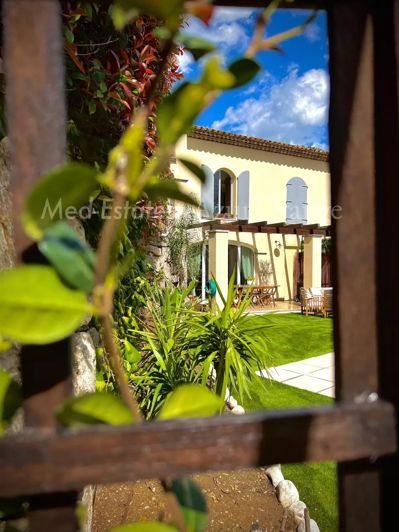 Image No.15-3 Bed House for sale