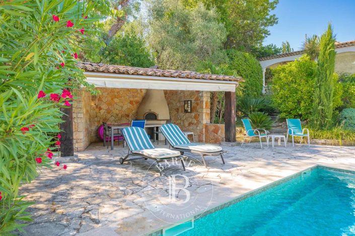 Image No.22-5 Bed House for sale