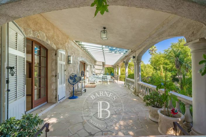 Image No.25-5 Bed House for sale