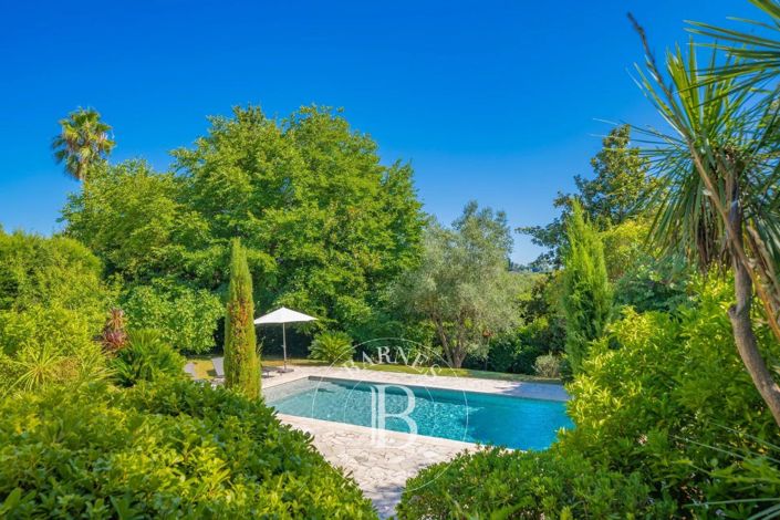 Image No.26-5 Bed House for sale