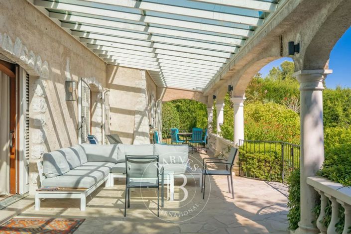 Image No.42-5 Bed House for sale